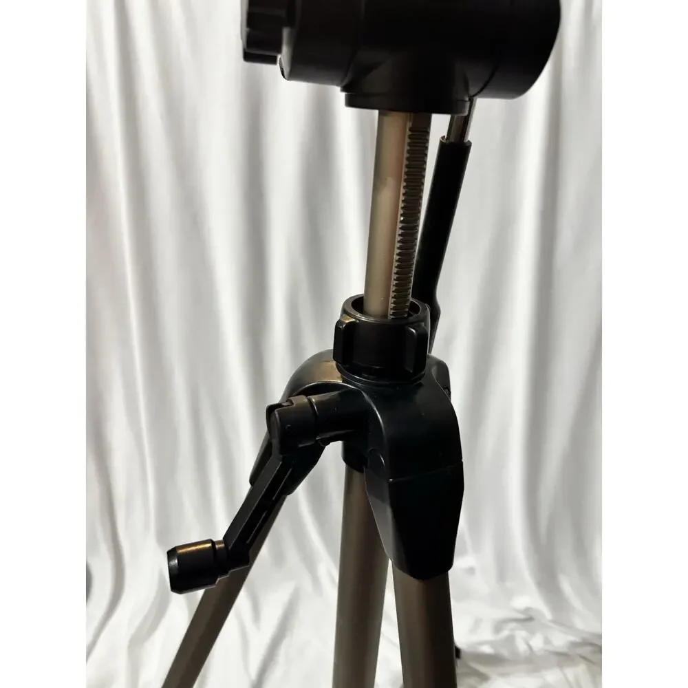 Dynex DX-TRP60 Tripod